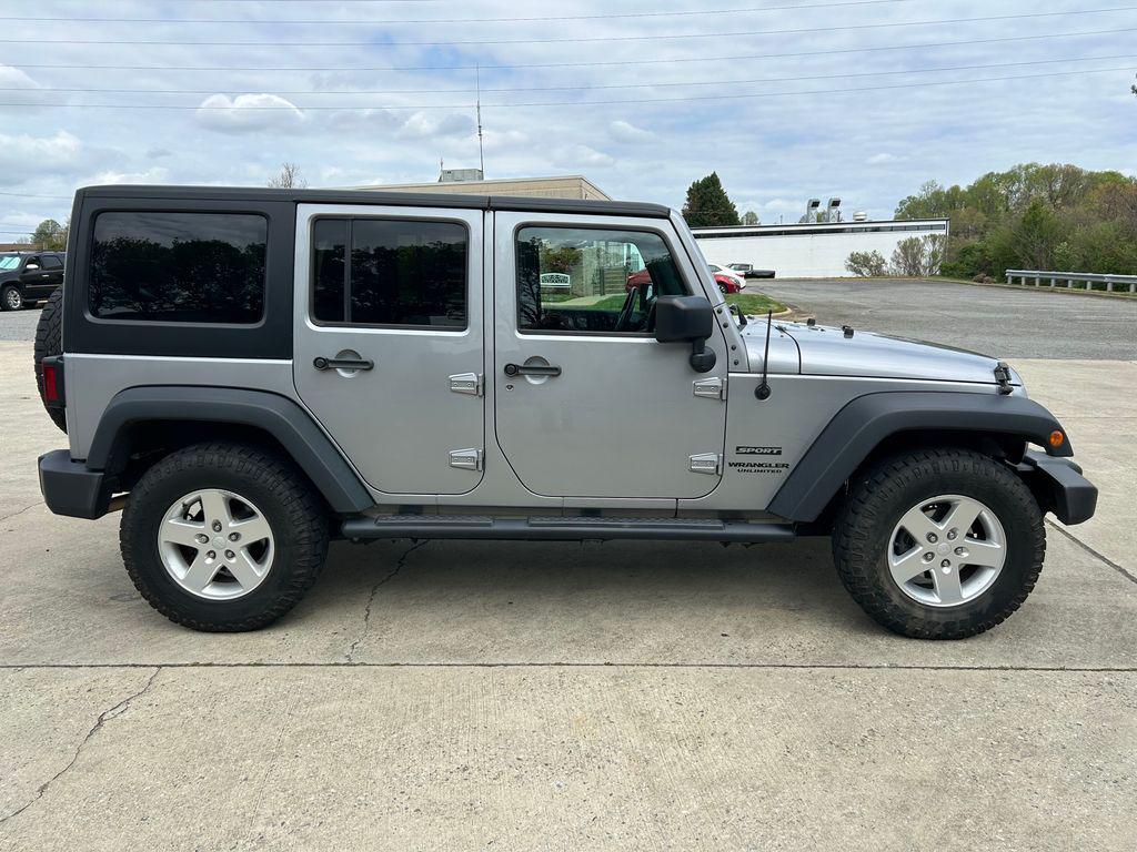 used 2016 Jeep Wrangler Unlimited car, priced at $15,295