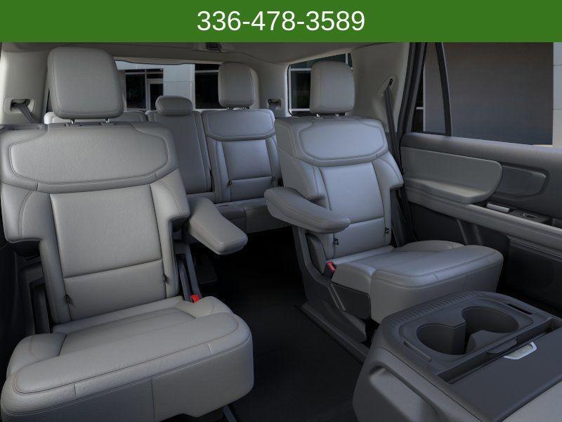 new 2025 Ford Expedition car, priced at $73,340