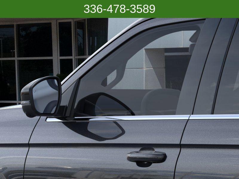 new 2025 Ford Expedition car, priced at $71,905