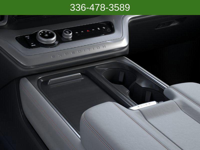 new 2025 Ford Expedition car, priced at $71,905