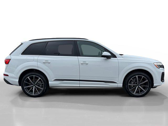 new 2026 Audi Q7 car, priced at $71,660