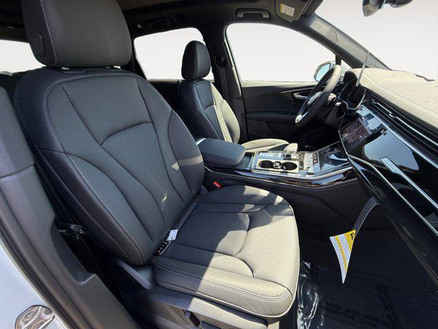 new 2025 Audi Q7 car, priced at $72,533