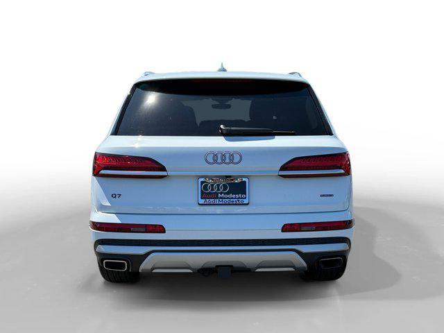 new 2025 Audi Q7 car, priced at $72,533