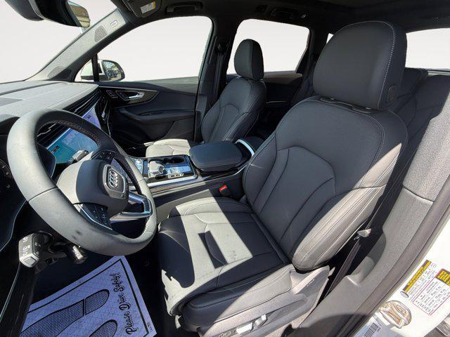 new 2025 Audi Q7 car, priced at $79,563
