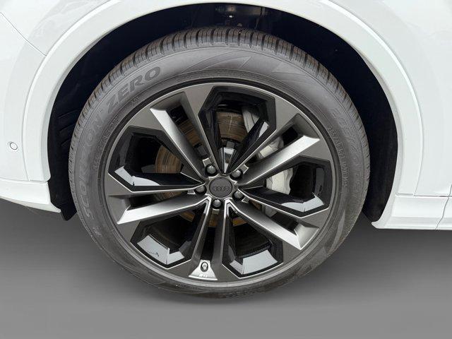 new 2026 Audi Q7 car, priced at $77,655