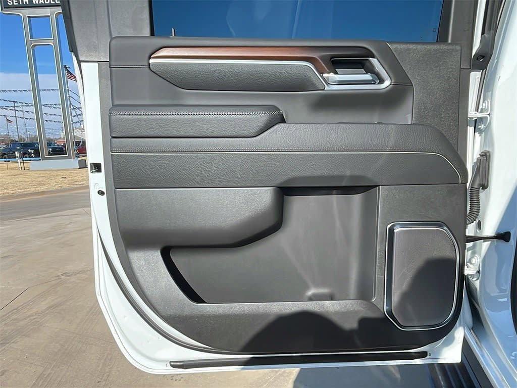 new 2025 GMC Sierra 2500 car, priced at $86,798