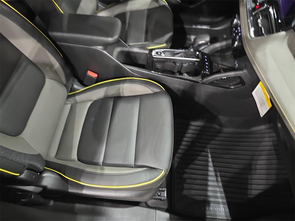 new 2025 Chevrolet TrailBlazer car, priced at $28,356