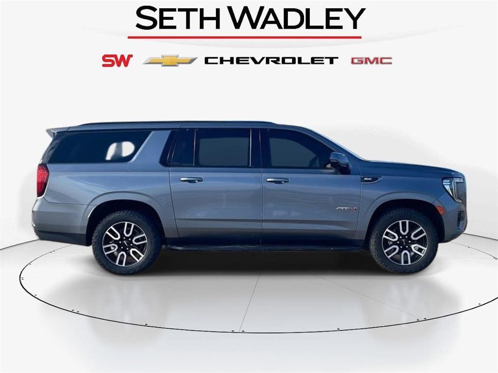 used 2022 GMC Yukon XL car, priced at $49,302