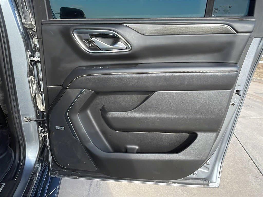 used 2022 GMC Yukon XL car, priced at $49,302