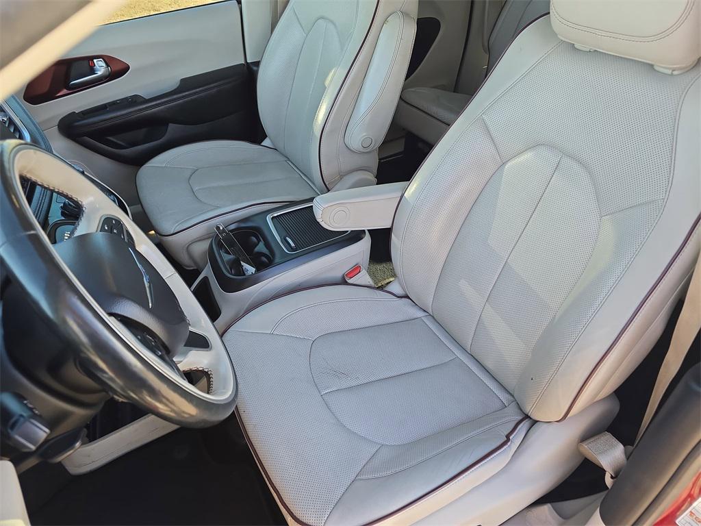 used 2020 Chrysler Pacifica car, priced at $16,855