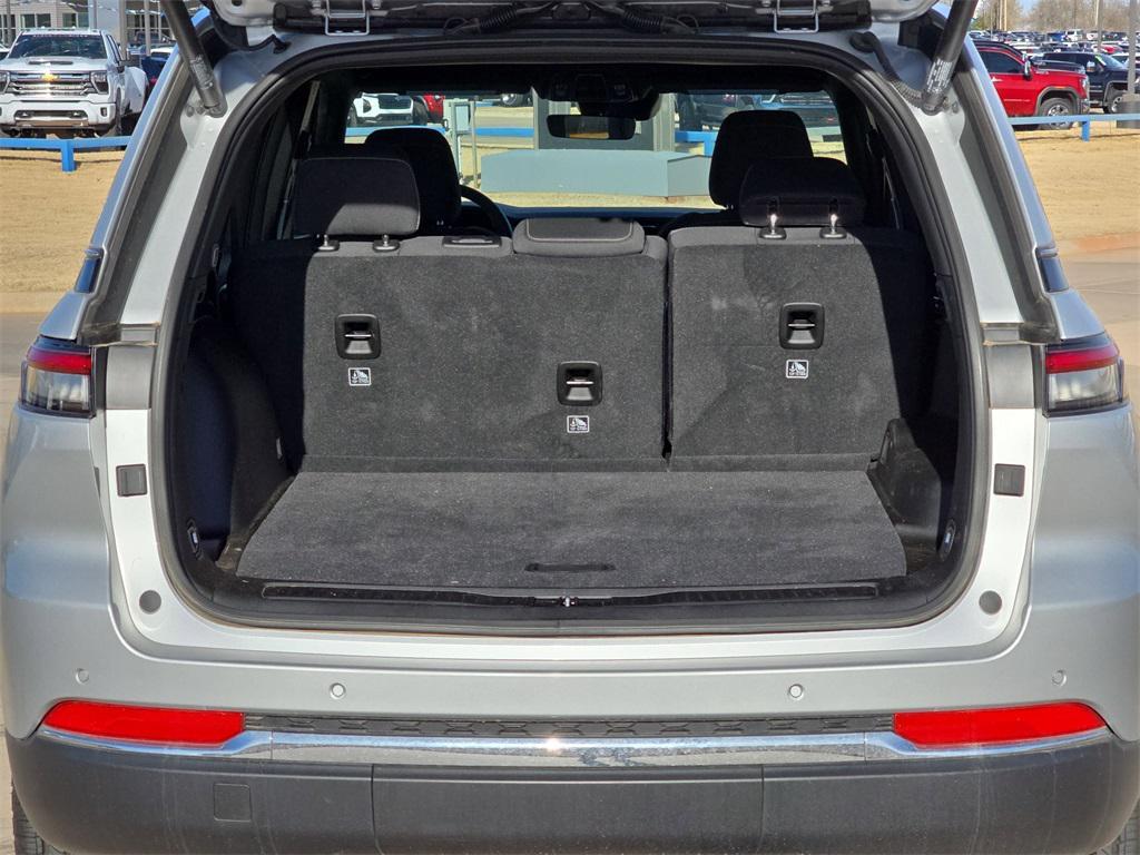 used 2025 Jeep Grand Cherokee car, priced at $36,839