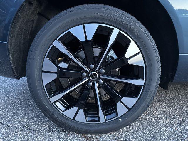 new 2026 Volvo XC60 car, priced at $57,985