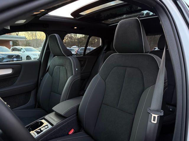 new 2026 Volvo XC40 car, priced at $54,625