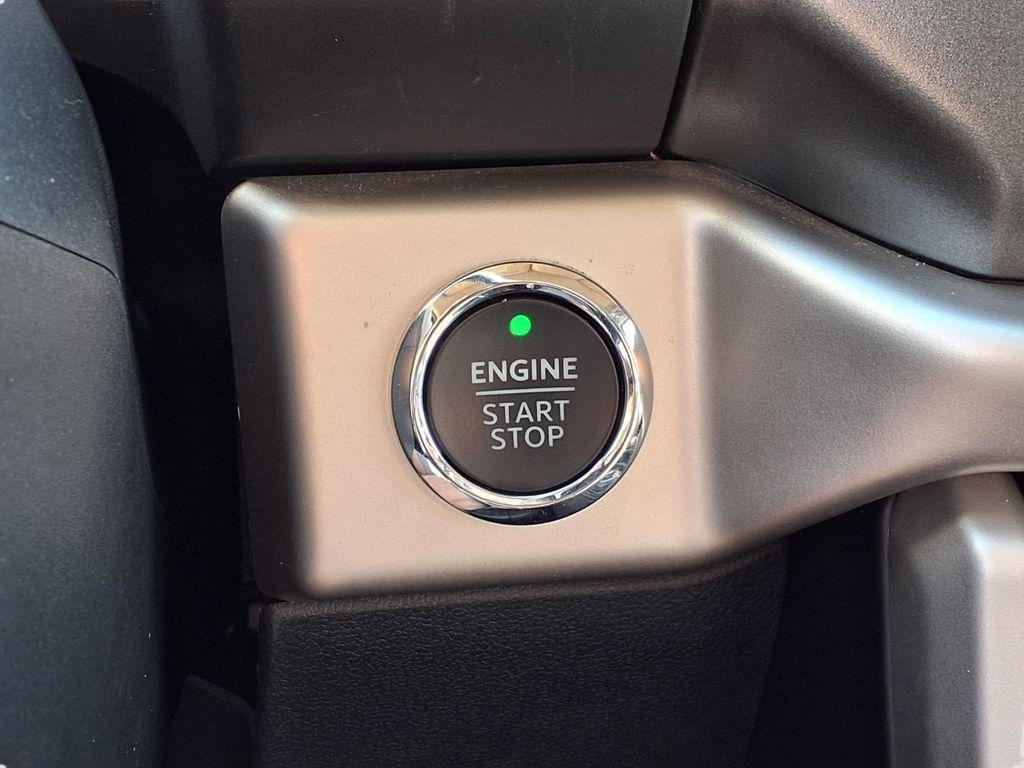 used 2024 Ford Expedition car, priced at $40,995