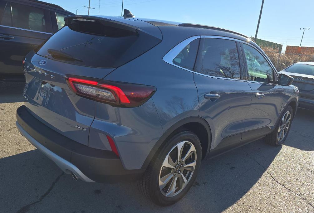 used 2025 Ford Escape car, priced at $29,889