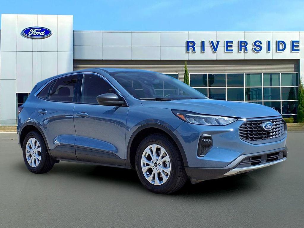 used 2024 Ford Escape car, priced at $19,995