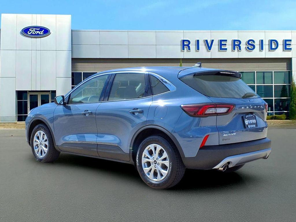used 2024 Ford Escape car, priced at $19,995