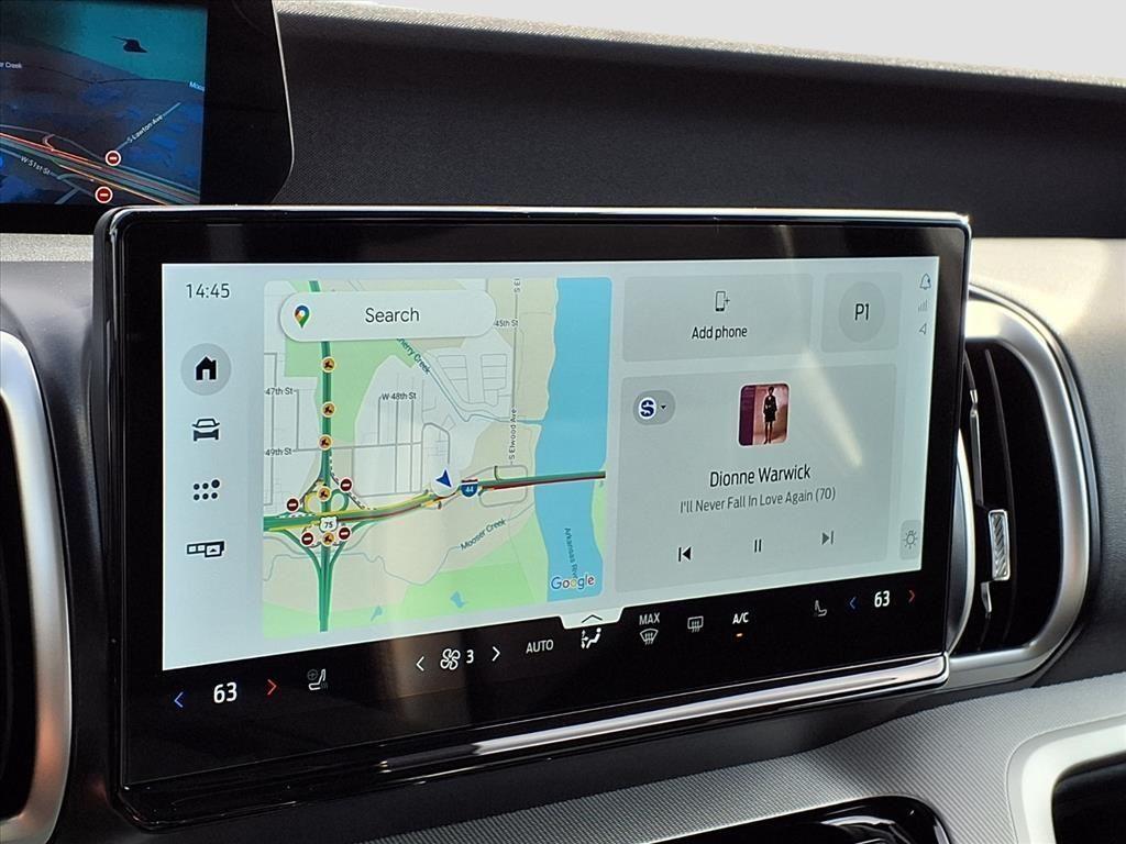 used 2025 Ford Expedition car, priced at $59,295