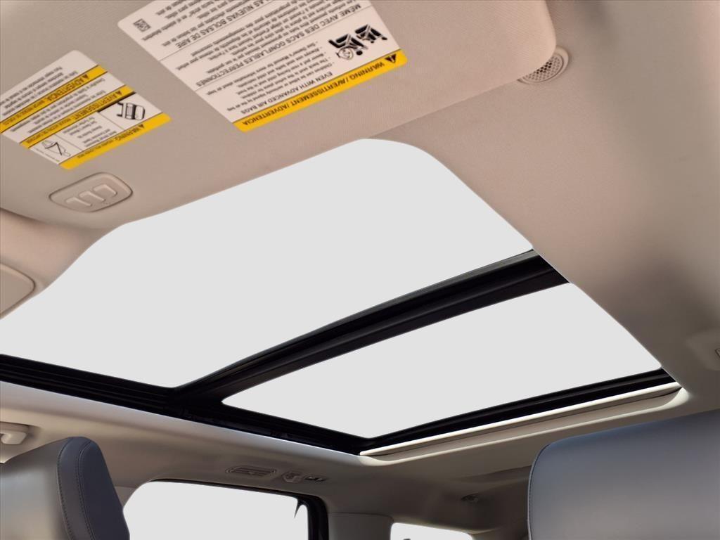 used 2025 Ford Expedition car, priced at $59,295