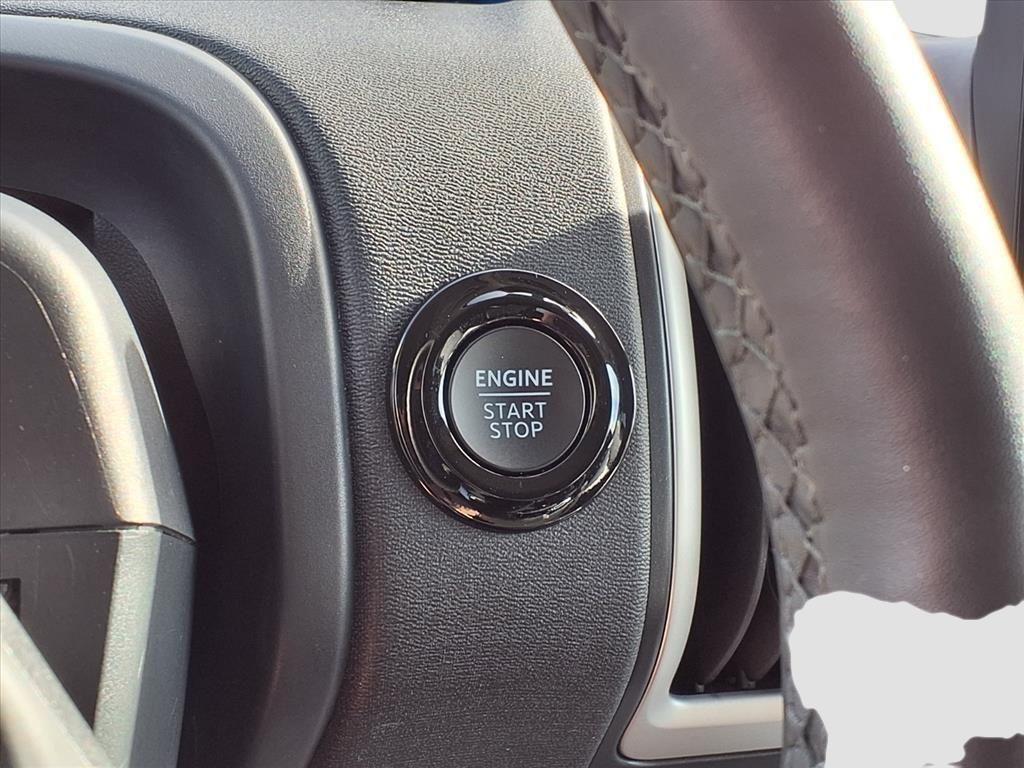 used 2025 Ford Expedition car, priced at $59,295