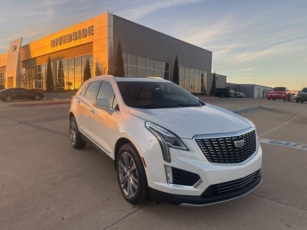 used 2024 Cadillac XT5 car, priced at $37,988