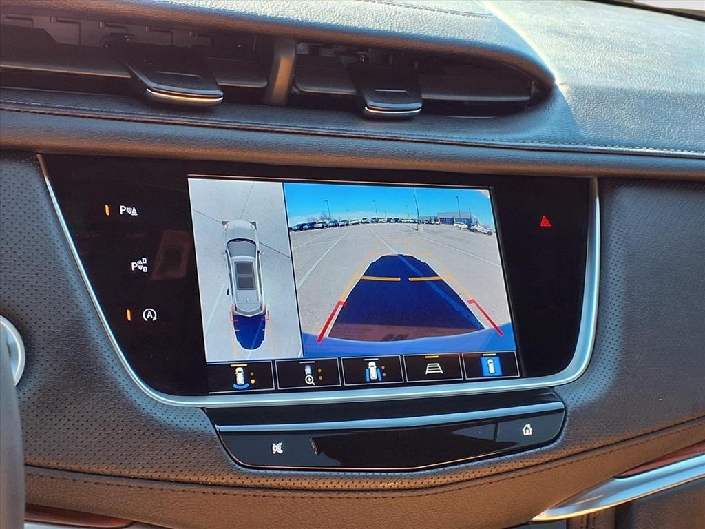 used 2024 Cadillac XT5 car, priced at $37,888