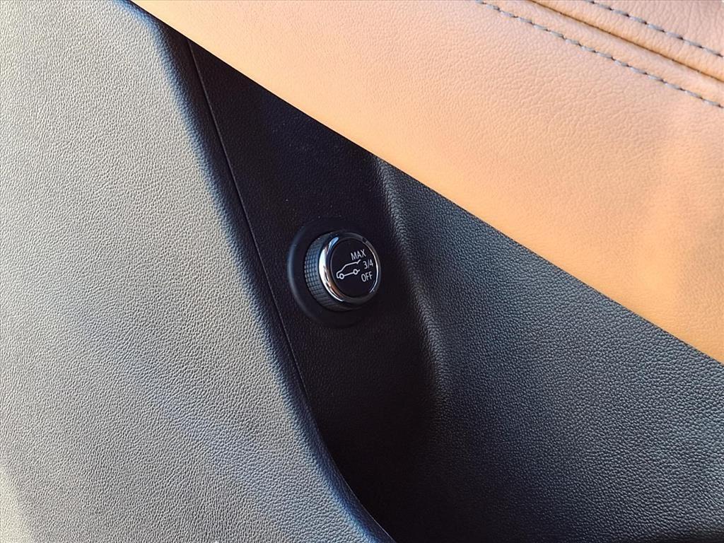 used 2024 Cadillac XT5 car, priced at $37,888