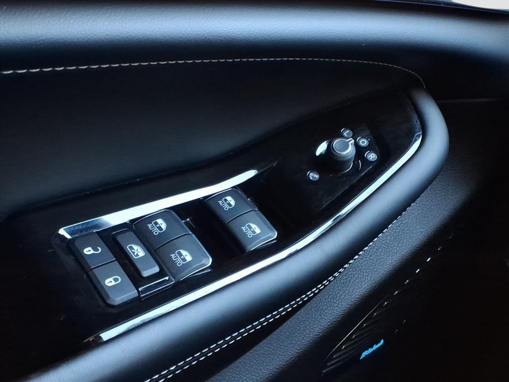 used 2021 Jeep Grand Cherokee L car, priced at $28,598