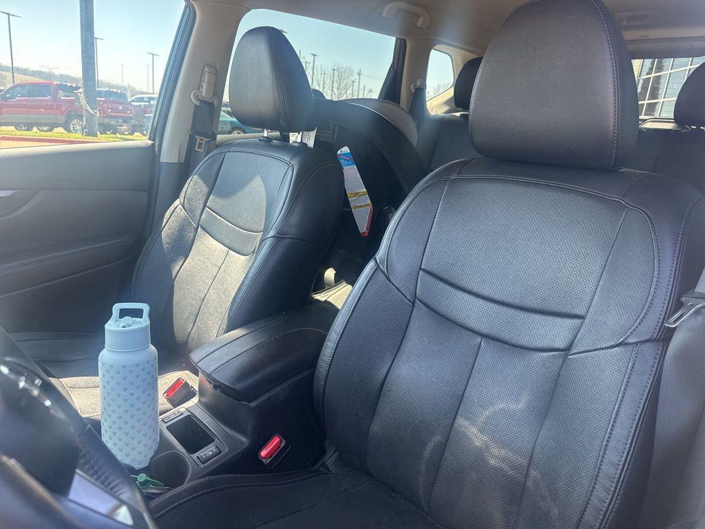 used 2020 Nissan Rogue car, priced at $14,395