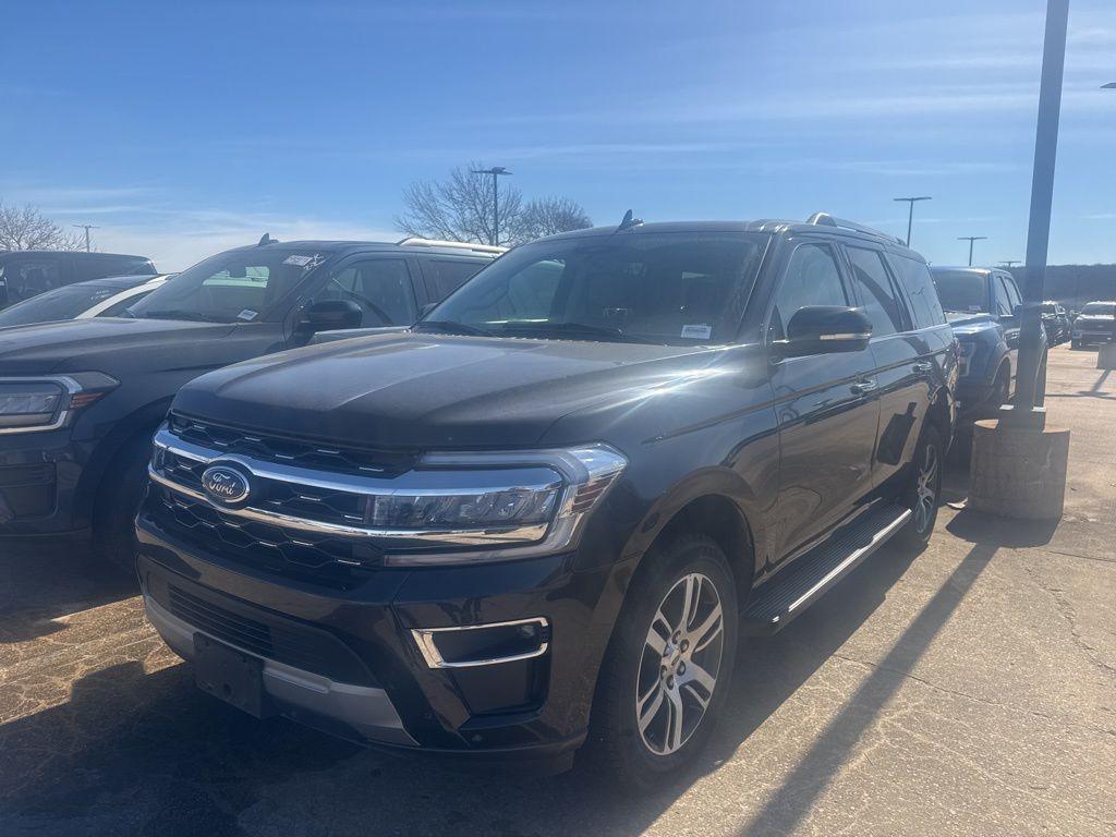 used 2024 Ford Expedition car, priced at $39,995