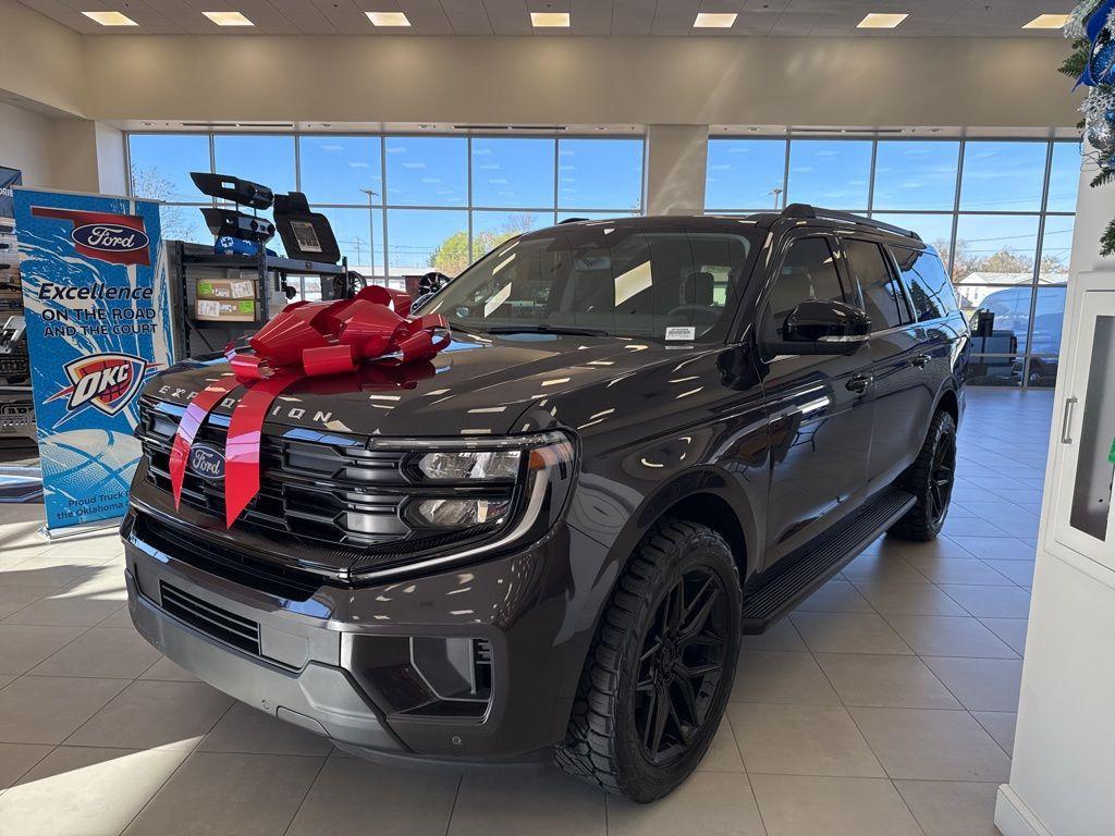 new 2025 Ford Expedition Max car, priced at $77,180