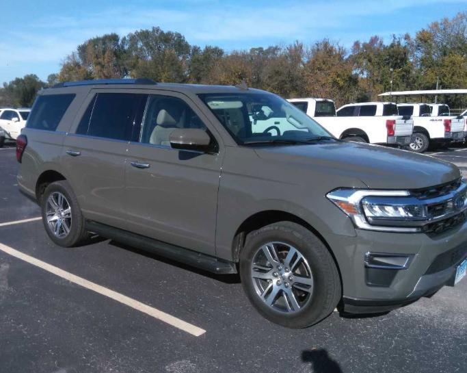used 2024 Ford Expedition car, priced at $45,849