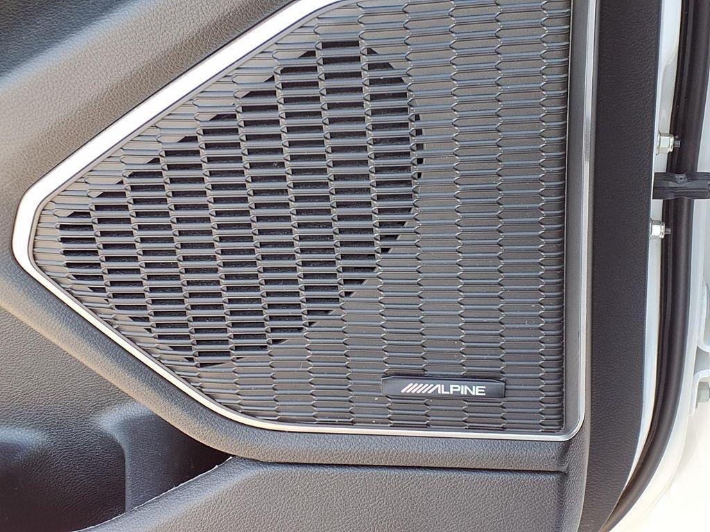 used 2023 Jeep Grand Cherokee car, priced at $27,995