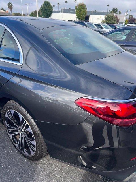 Mercedes-Benz E-Class view 11