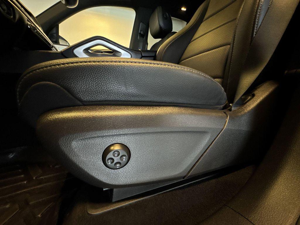used 2021 Mercedes-Benz GLE 350 car, priced at $30,374