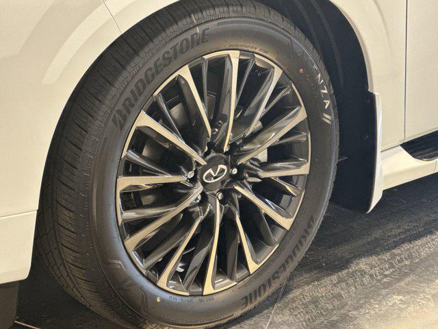 new 2026 INFINITI QX80 car, priced at $103,072