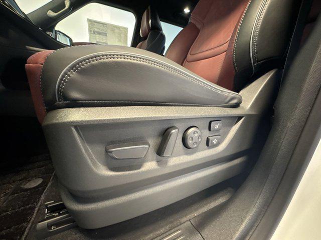 new 2026 INFINITI QX80 car, priced at $103,072