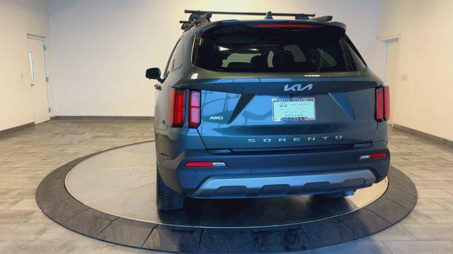 used 2022 Kia Sorento car, priced at $27,997
