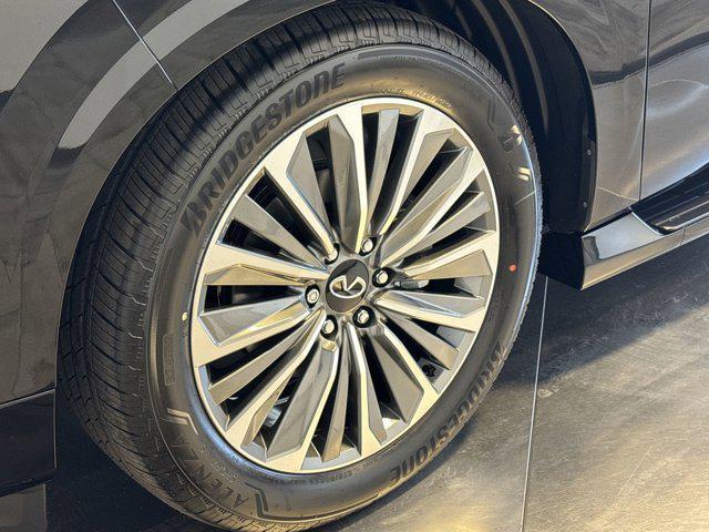 new 2026 INFINITI QX80 car, priced at $92,914
