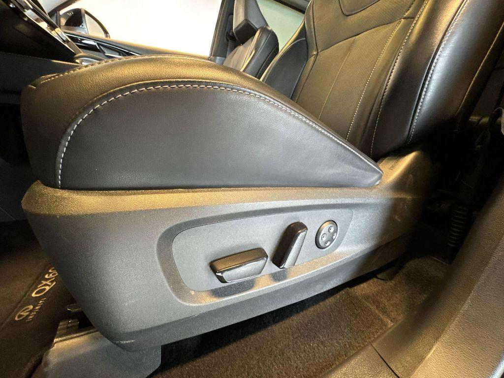 used 2025 INFINITI QX60 car, priced at $39,875