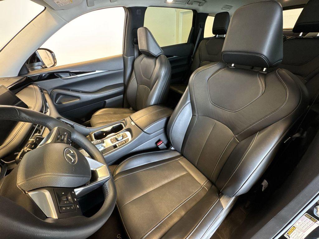 used 2025 INFINITI QX60 car, priced at $39,875