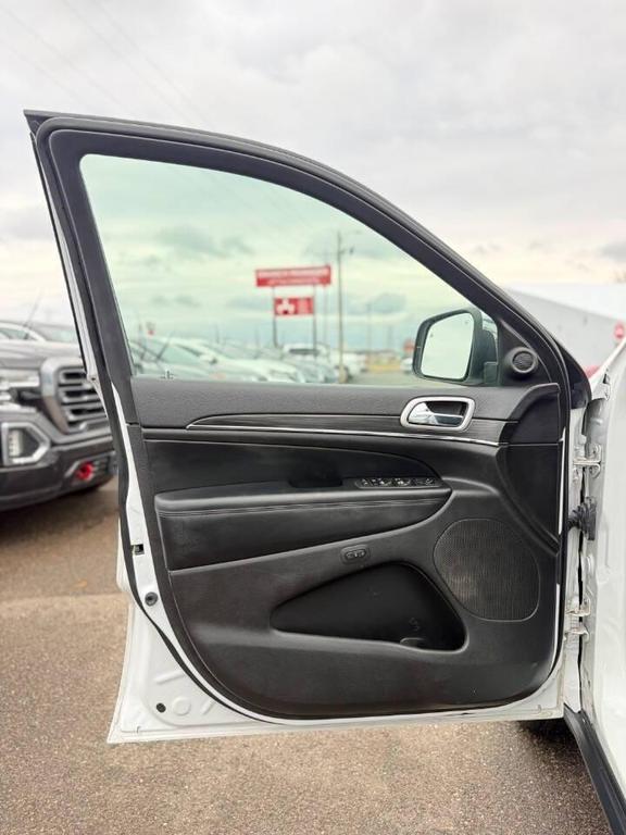 used 2021 Jeep Grand Cherokee car, priced at $21,995