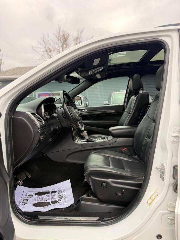 used 2021 Jeep Grand Cherokee car, priced at $21,995