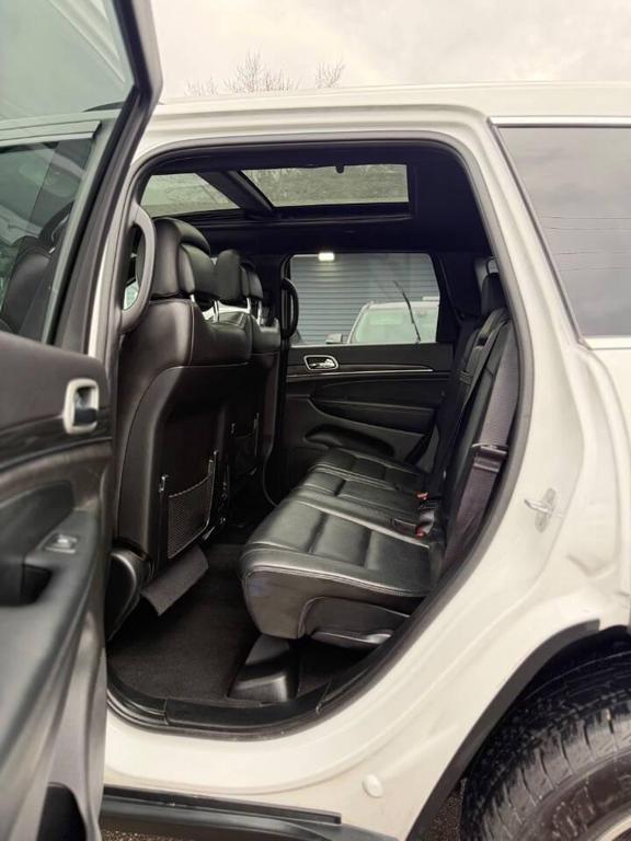 used 2021 Jeep Grand Cherokee car, priced at $21,995