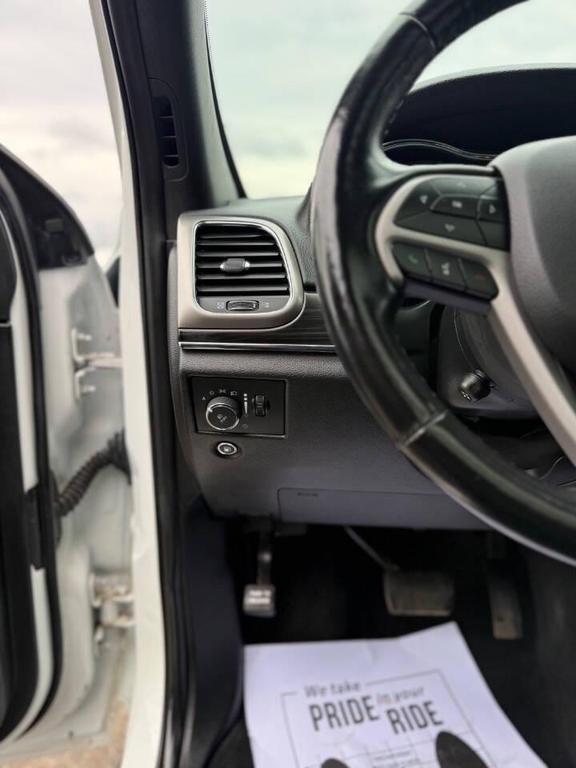 used 2021 Jeep Grand Cherokee car, priced at $21,995