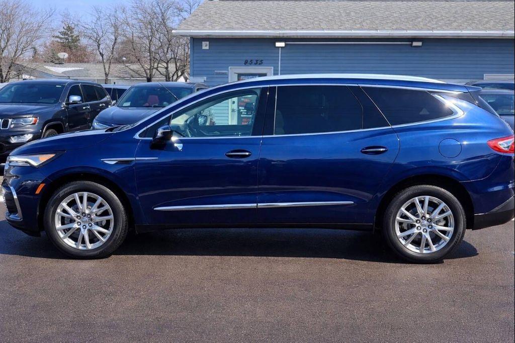 used 2024 Buick Enclave car, priced at $24,995
