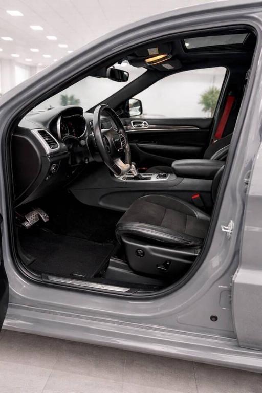 used 2019 Jeep Grand Cherokee car, priced at $37,995