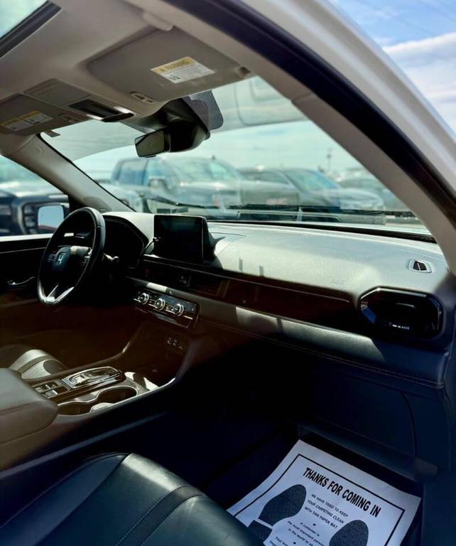 used 2023 Honda Pilot car, priced at $29,995