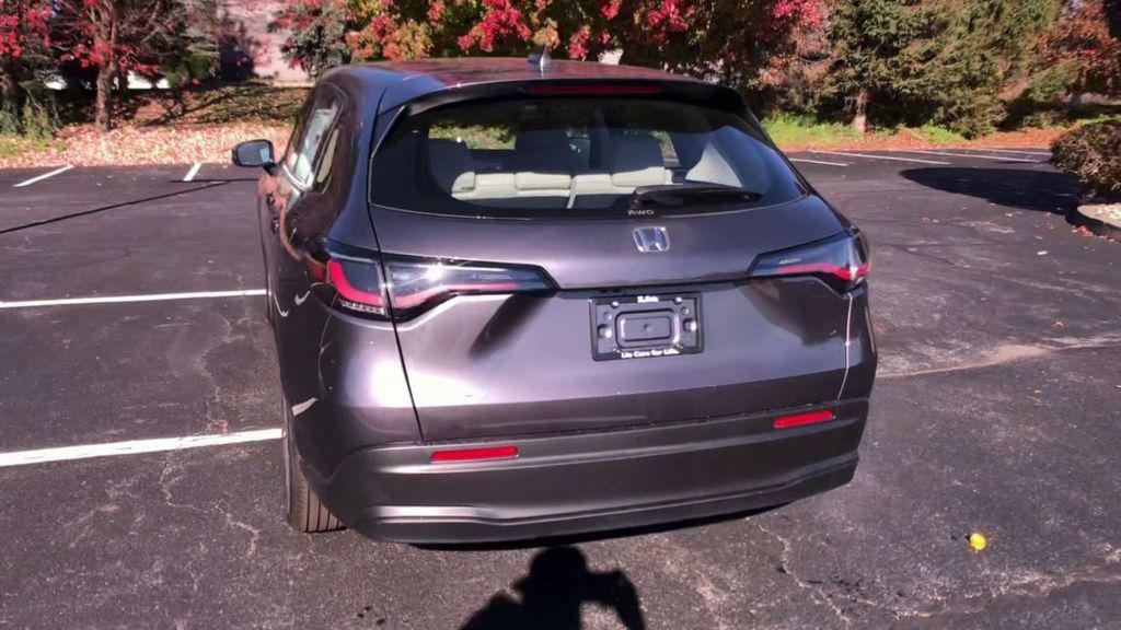 new 2025 Honda HR-V car, priced at $28,295