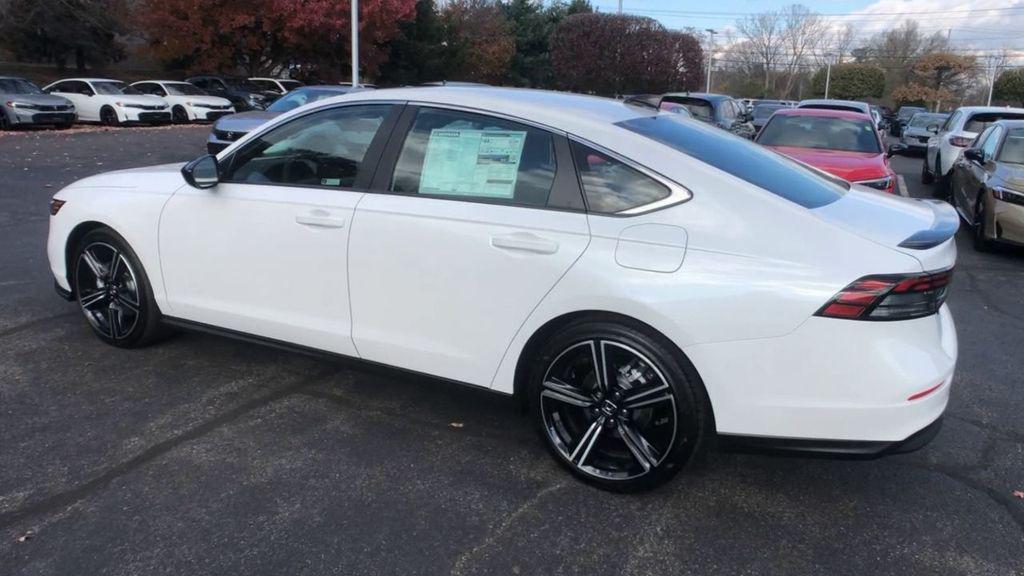 new 2025 Honda Accord Hybrid car, priced at $35,305